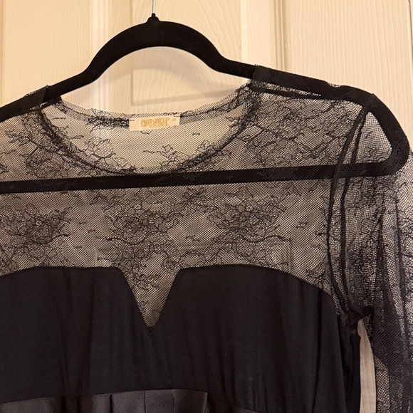 Oroblu Bodywear Women's Long Sleeve Lace Top Size Small - Picture 2 of 6